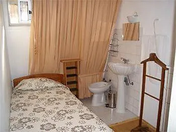 Pensao Santo Tirso Lisboa